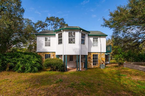 Backyard, Exterior, Facade, Georgian