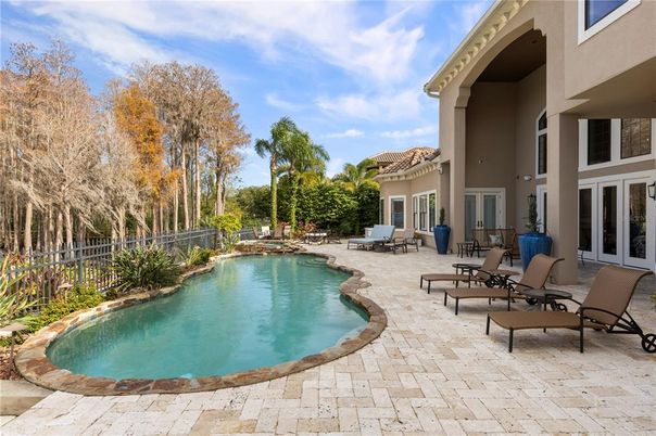 Exterior, Pool