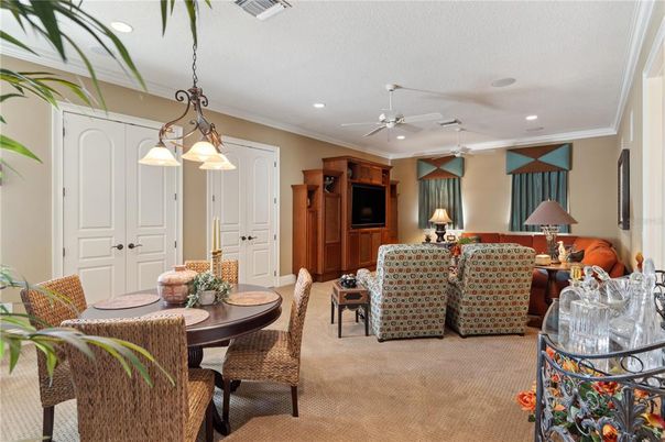 Dining room, Interior, Pendant Lights, Recessed Lighting