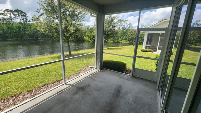 Interior, Sun Room, Water