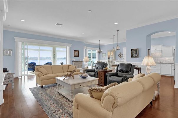 Dining room, Interior, Living room, Pendant Lights, Recessed Lighting, Wood Texture Flooring