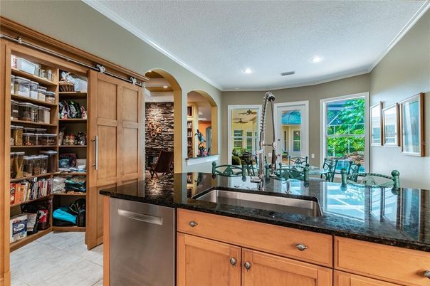 Dining room, Interior, Kitchen, Recessed Lighting