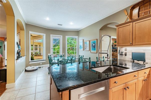 Dining room, Interior, Kitchen, Recessed Lighting