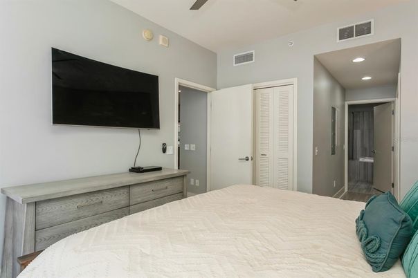 Bedroom, Interior, Recessed Lighting