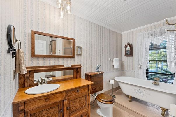 Bathroom, Free Standing Baths, Interior