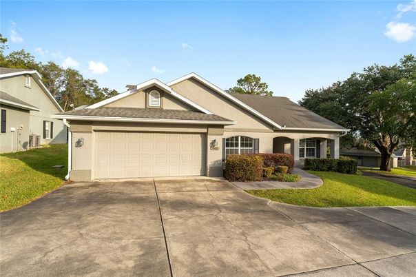 Attached, Exterior, Facade, Ranch