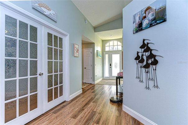 Interior, Recessed Lighting, Wood Texture Flooring