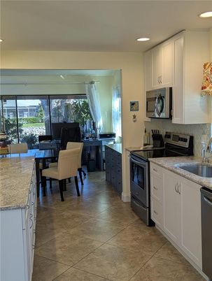 Dining room, Interior, Kitchen, Recessed Lighting