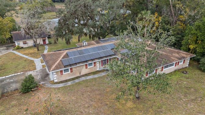 Exterior, Drone