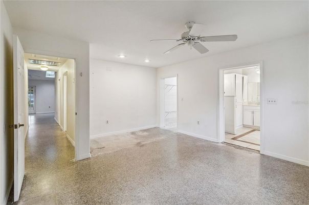 Empty room, Interior, Recessed Lighting