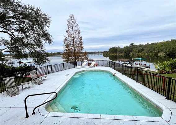 Exterior, Lake, Pool, Water