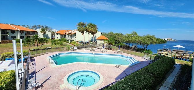 Exterior, Pool, Water