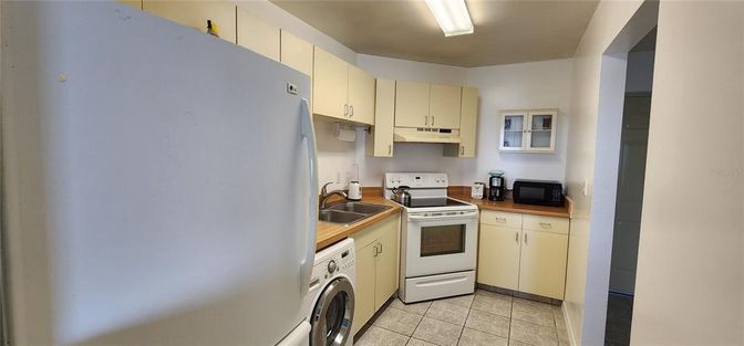 Interior, Kitchen, Washer