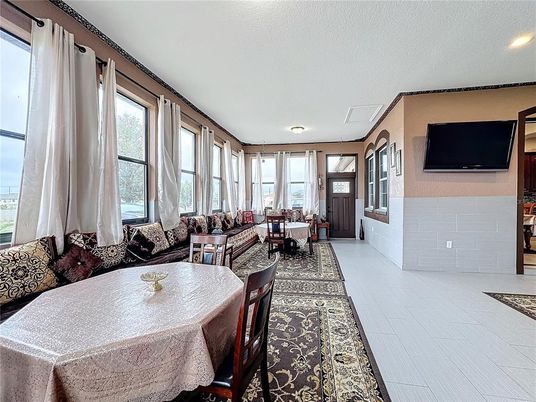 Dining room, Interior, Living room, Recessed Lighting