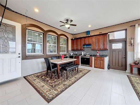Dining room, Interior, Kitchen, Recessed Lighting
