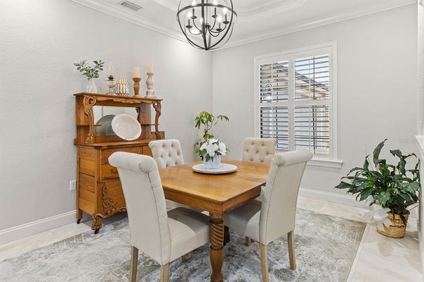 Chandelier, Dining room, Interior