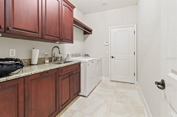 Interior, Recessed Lighting, Washer