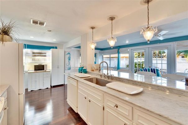 Interior, Kitchen, Pendant Lights, Recessed Lighting, Wood Texture Flooring