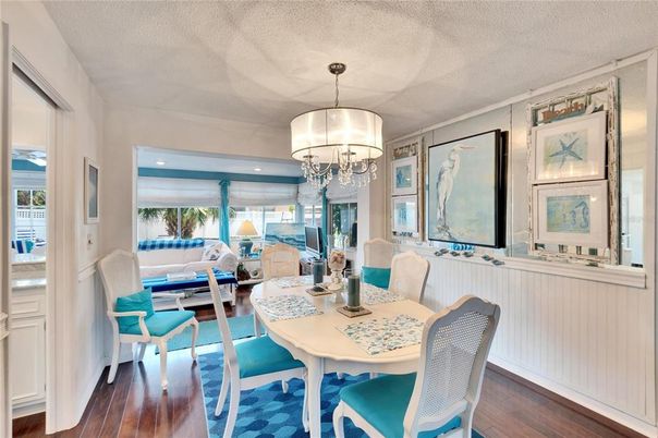 Chandelier, Dining room, Interior, Living room, Recessed Lighting, Wood Texture Flooring
