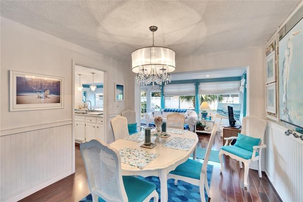 Chandelier, Dining room, Interior, Living room, Wood Texture Flooring