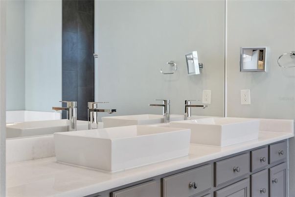Bathroom, Dual Sink Vanities, Interior