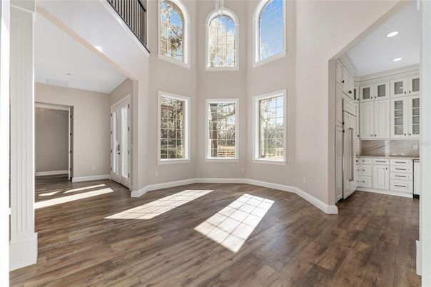 Interior, Pendant Lights, Recessed Lighting, Wood Texture Flooring