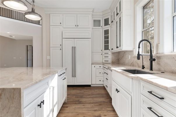 Interior, Kitchen, Pendant Lights, Recessed Lighting, Wood Texture Flooring
