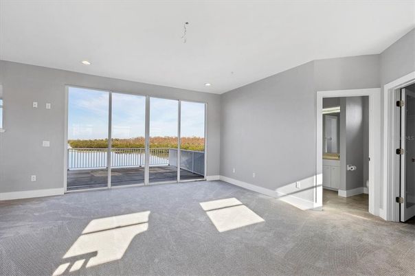 Bathroom, Empty room, Interior, Recessed Lighting