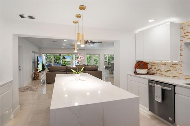 Interior, Kitchen, Living room, Marble, Pendant Lights, Recessed Lighting, Stainless Steel Appliances