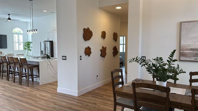 Dining room, Interior, Kitchen, Pendant Lights, Recessed Lighting, Wood Texture Flooring