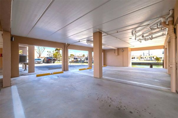 Garage, Interior
