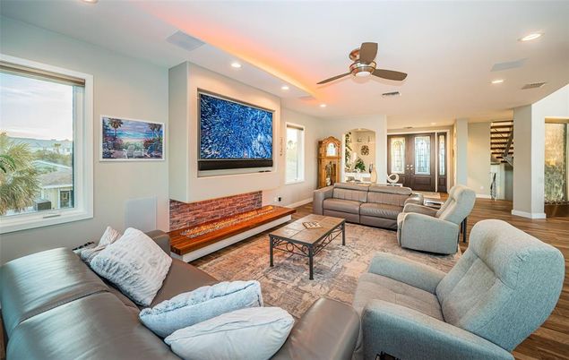Interior, Living room, Recessed Lighting, Wood Texture Flooring