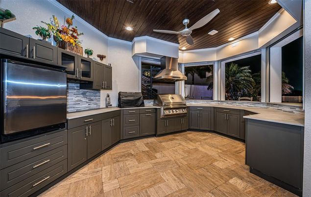 Interior, Kitchen, Recessed Lighting, Stainless Steel Appliances, Wooden Ceilings, Wood Texture Flooring