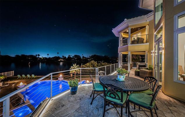 Exterior, Pool, Water