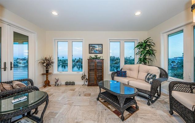 Interior, Living room, Recessed Lighting, Water