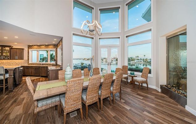 Dining room, Interior, Kitchen, Recessed Lighting, Wood Texture Flooring