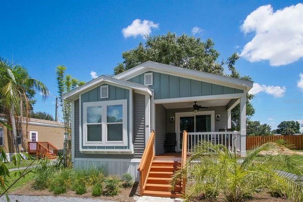 Exterior, Facade, American Craftsman