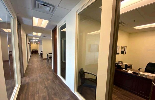 Home Office, Interior, Recessed Lighting, Wood Texture Flooring