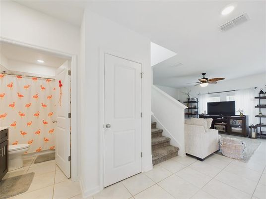 Bathroom, Interior, Living room, Recessed Lighting