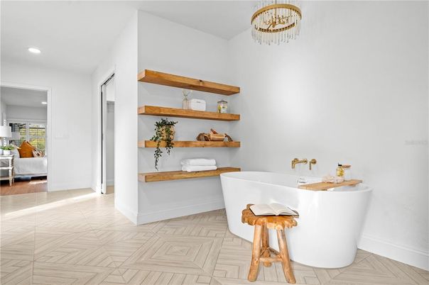 Bathroom, Free Standing Baths, Interior, Recessed Lighting, Wood Texture Flooring