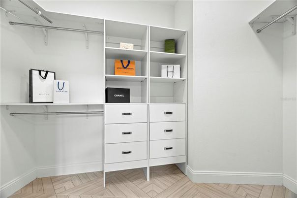 Interior, Walk-in Closets, Wood Texture Flooring