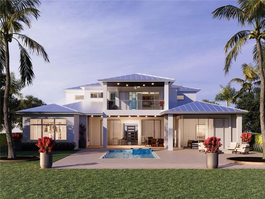 Backyard, Exterior, Facade, Pool, Solar Panels, Modern