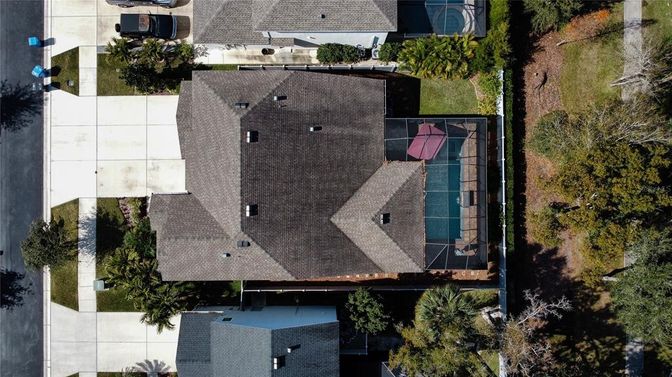Exterior, Drone