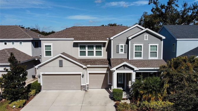 Attached, Exterior, Facade, American Craftsman