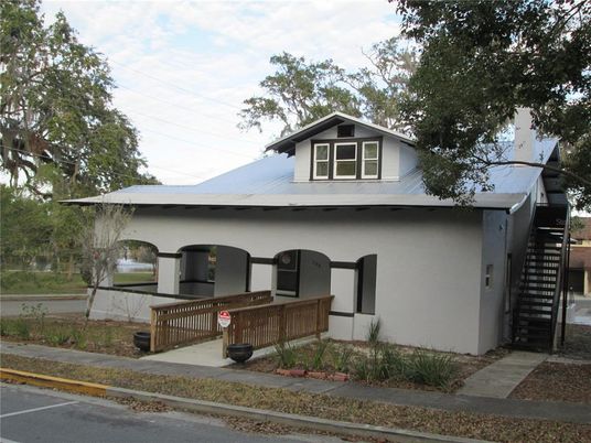 Exterior, Facade, None