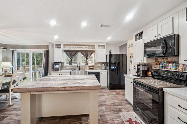 Interior, Kitchen, Recessed Lighting, Wood Texture Flooring