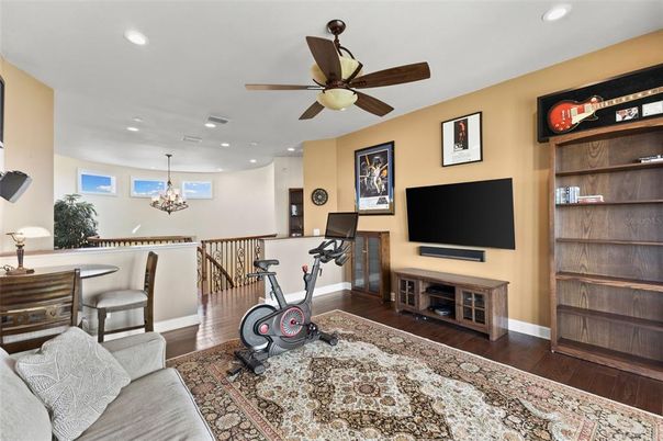 Chandelier, Dining room, Fitness Equipment, Interior, Recessed Lighting, Wood Texture Flooring
