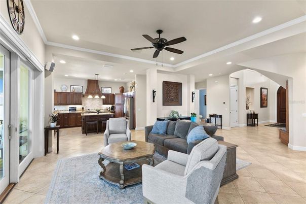 Interior, Kitchen, Living room, Pendant Lights, Recessed Lighting, Stainless Steel Appliances