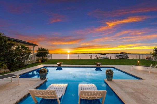 Exterior, Pool, Water