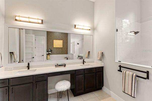 Bathroom, Dual Sink Vanities, Interior